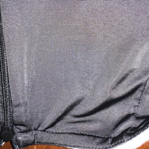 Black/White Trim stretch skirt Size M - Picture 5 of 7